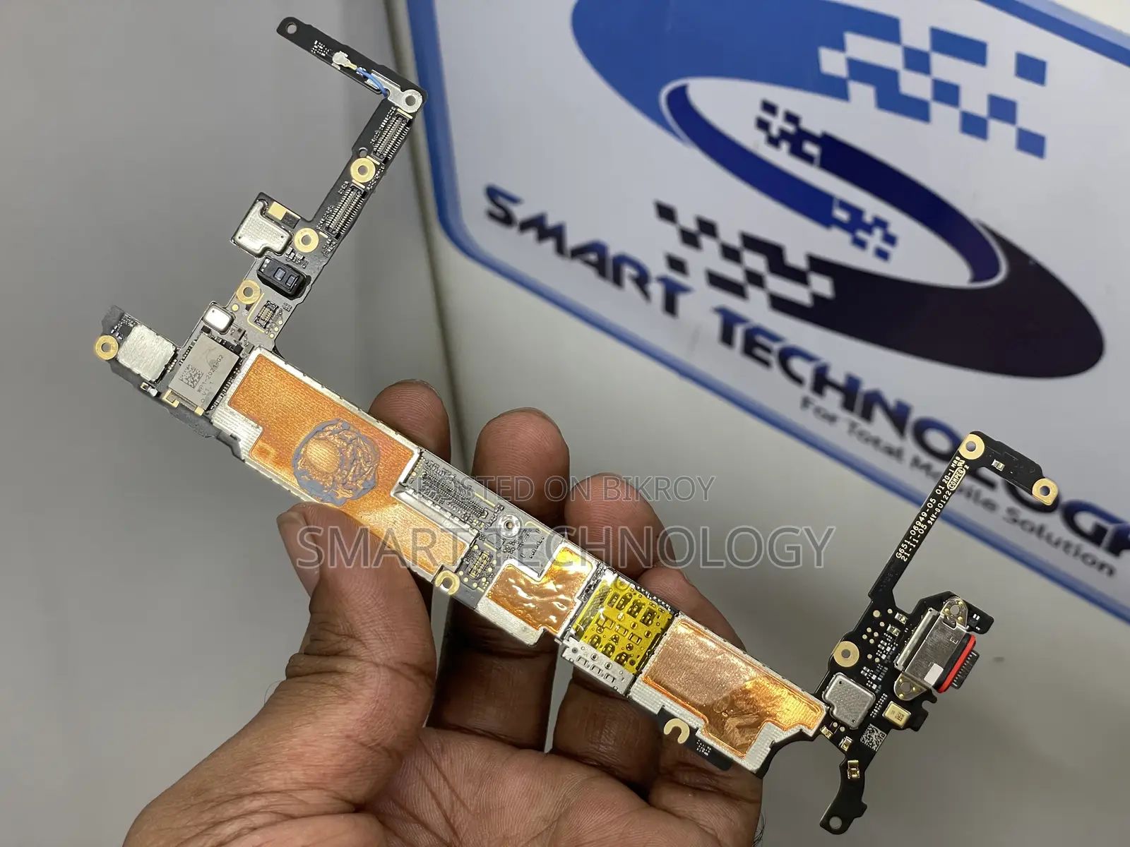 পিক্সেল ৬এ ৬জিবি/১২৮জিবি এর মাদারবোর্ড