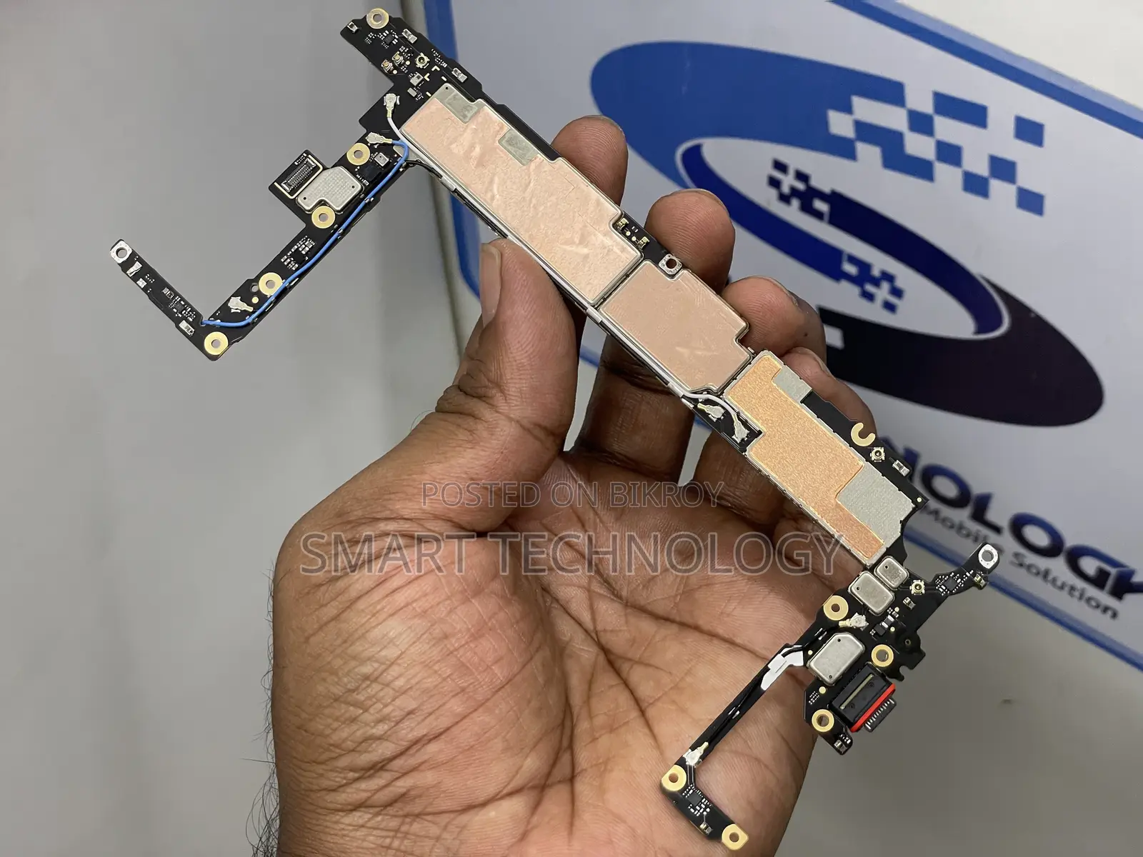 পিক্সেল ৬এ ৬জিবি/১২৮জিবি এর মাদারবোর্ড