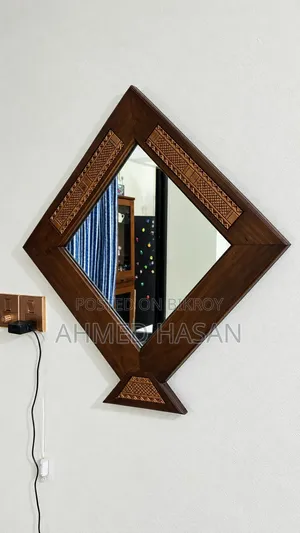 দেয়াল আয়না