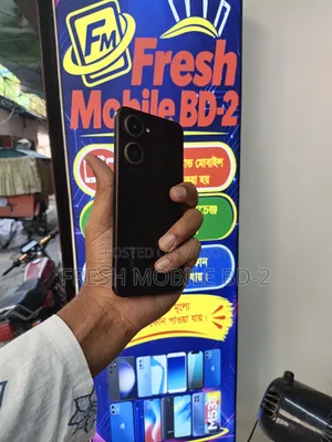 Vivo Y18 128 GB Red
