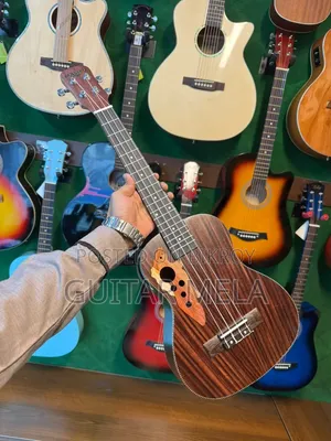 ২৬ ইঞ্চি ইউকুলেলে