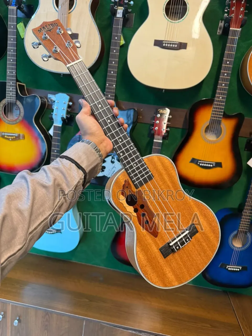 ২৬ ইঞ্চি ইউকুলেলে