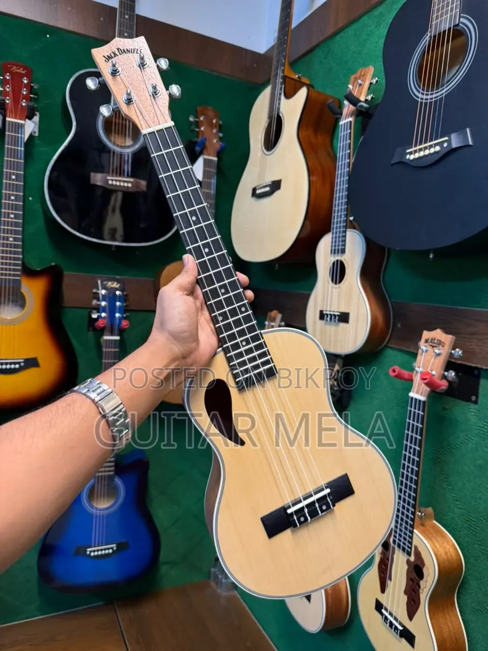 ২৬ ইঞ্চি ইউকুলেলে