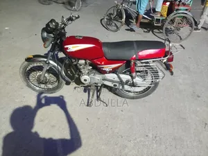 Bajaj Boxer 100 2010 Red