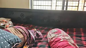 কিং সাইজ বেড