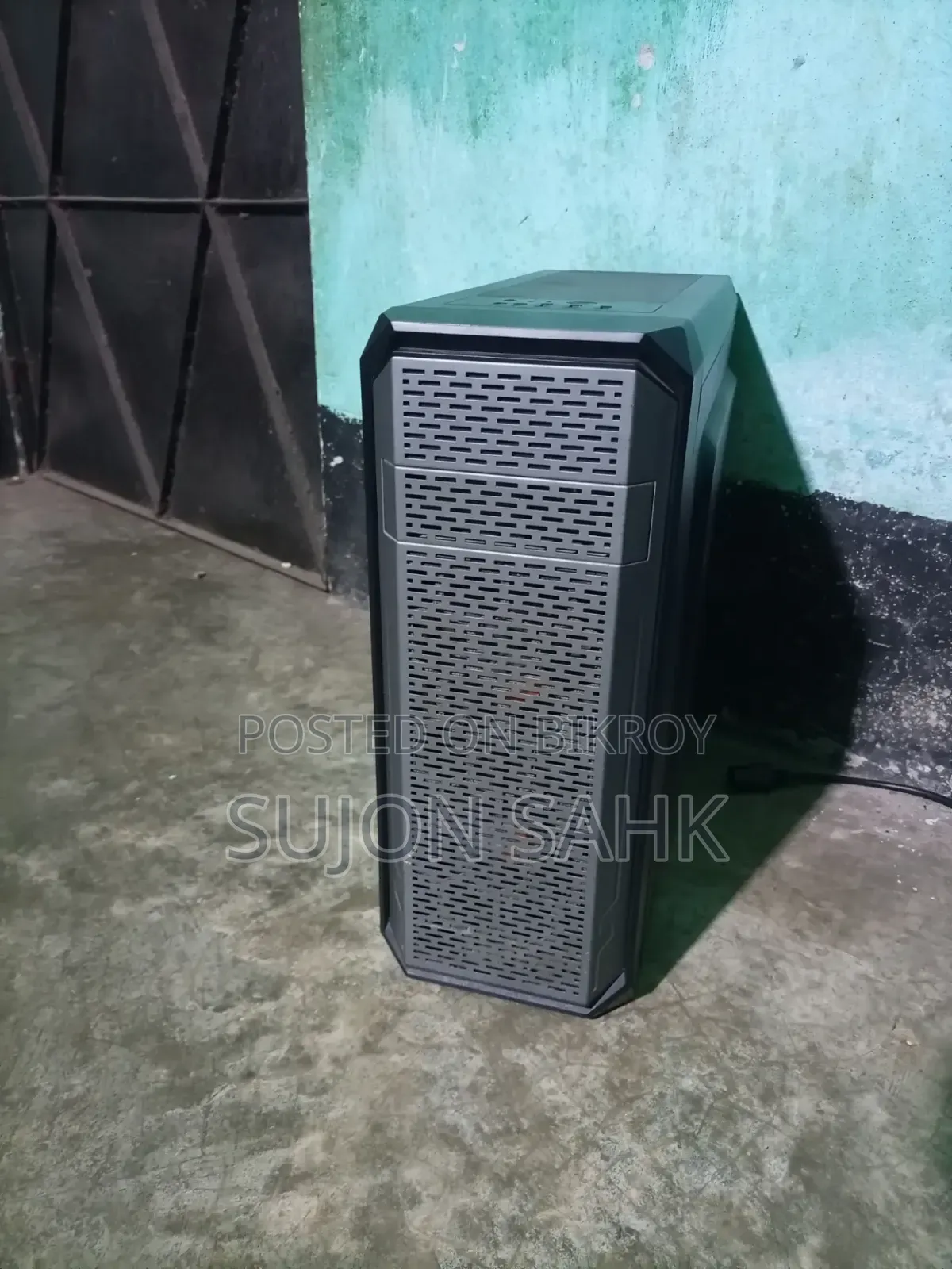 Desktop Computer 4GB RAM Intel Core i3 500GB HDD