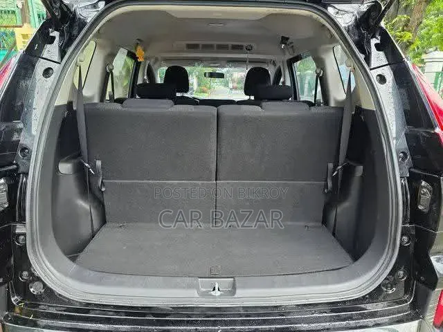 Mitsubishi Xpander E 2025 Gray