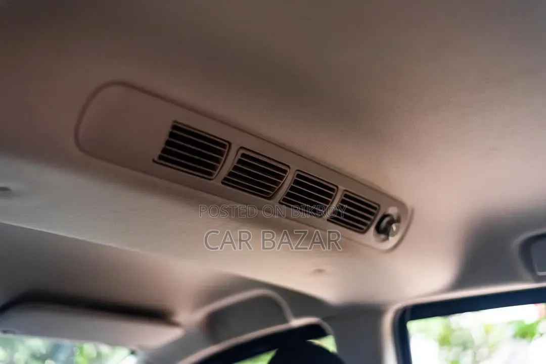 Mitsubishi Xpander E 2025 Gray