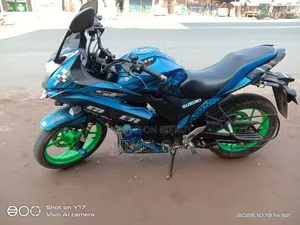 সুজুকি জিক্সার এসএফ ২০১৭ নীল