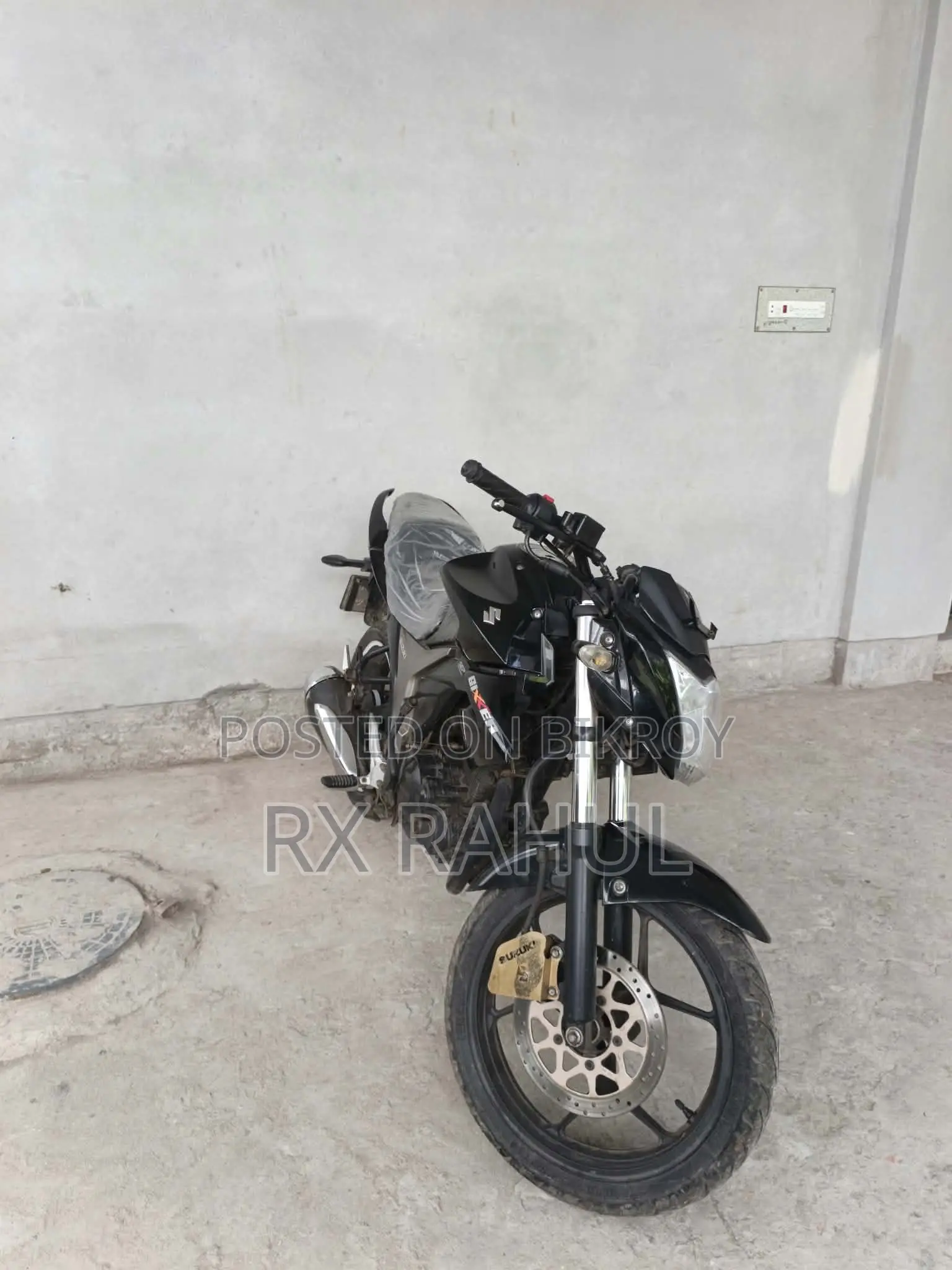 New Suzuki Gixxer 2023 Black