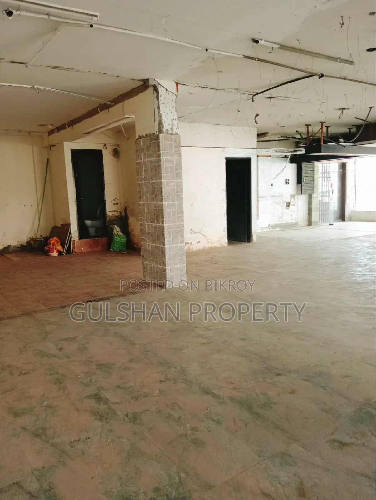 Commercial Premium Space for Office Bank Rent 2646 sq ft
