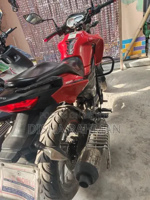 হিরো হাংক ২০২২ রেড