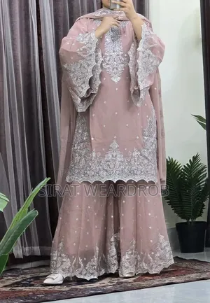 পার্টি ঘারারা কালেকশন