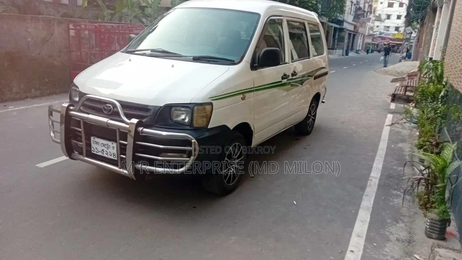 Toyota Noah 2003 White