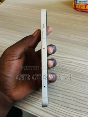 অ্যাপল আইফোন ১৩ ১২৮ জিবি হোয়াইট