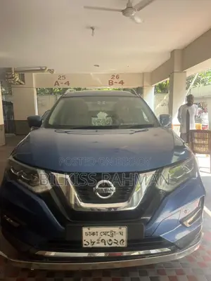 নিসান এক্স-ট্রেইল ২.০ পেট্রোল এডব্লিউডি ২০২০ নীল