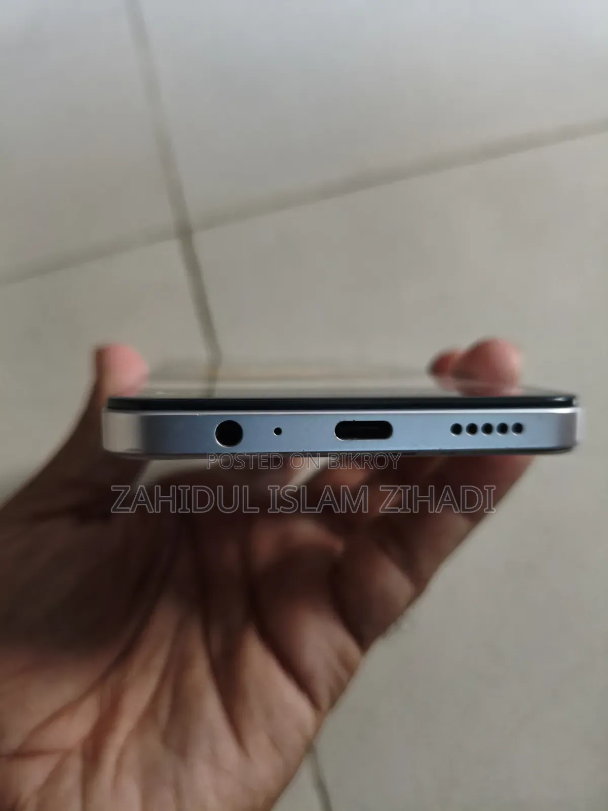 Vivo Y19s 128 GB White