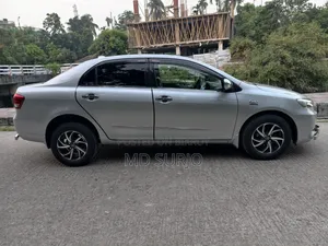 Toyota Axio 1.5 G 2WD 2011 Silver
