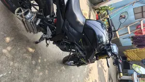 সুজুকি জিক্সার ২০২৪ ব্ল্যাক