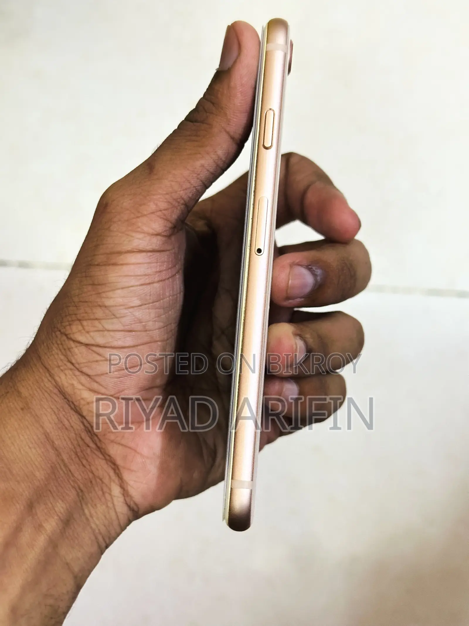Apple iPhone 8 64 GB Gold