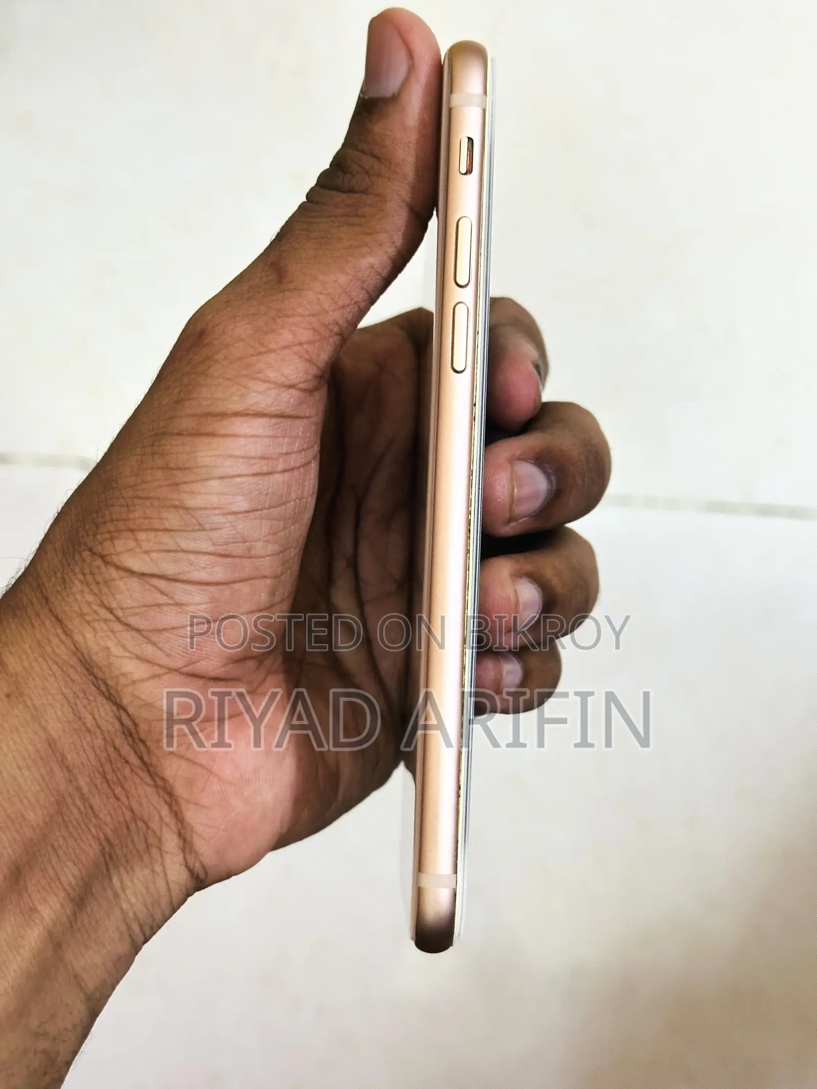 Apple iPhone 8 64 GB Gold