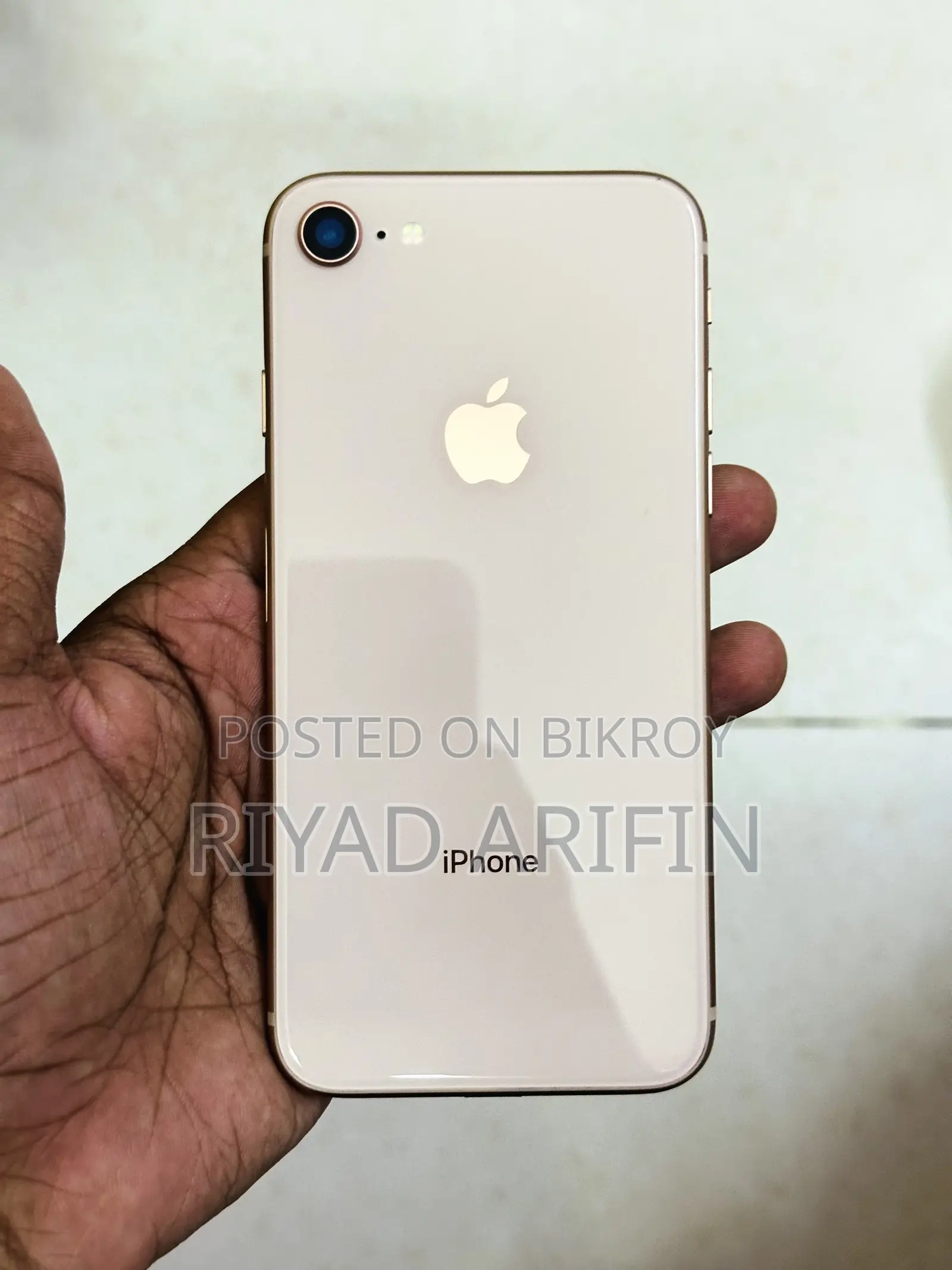 Apple iPhone 8 64 GB Gold
