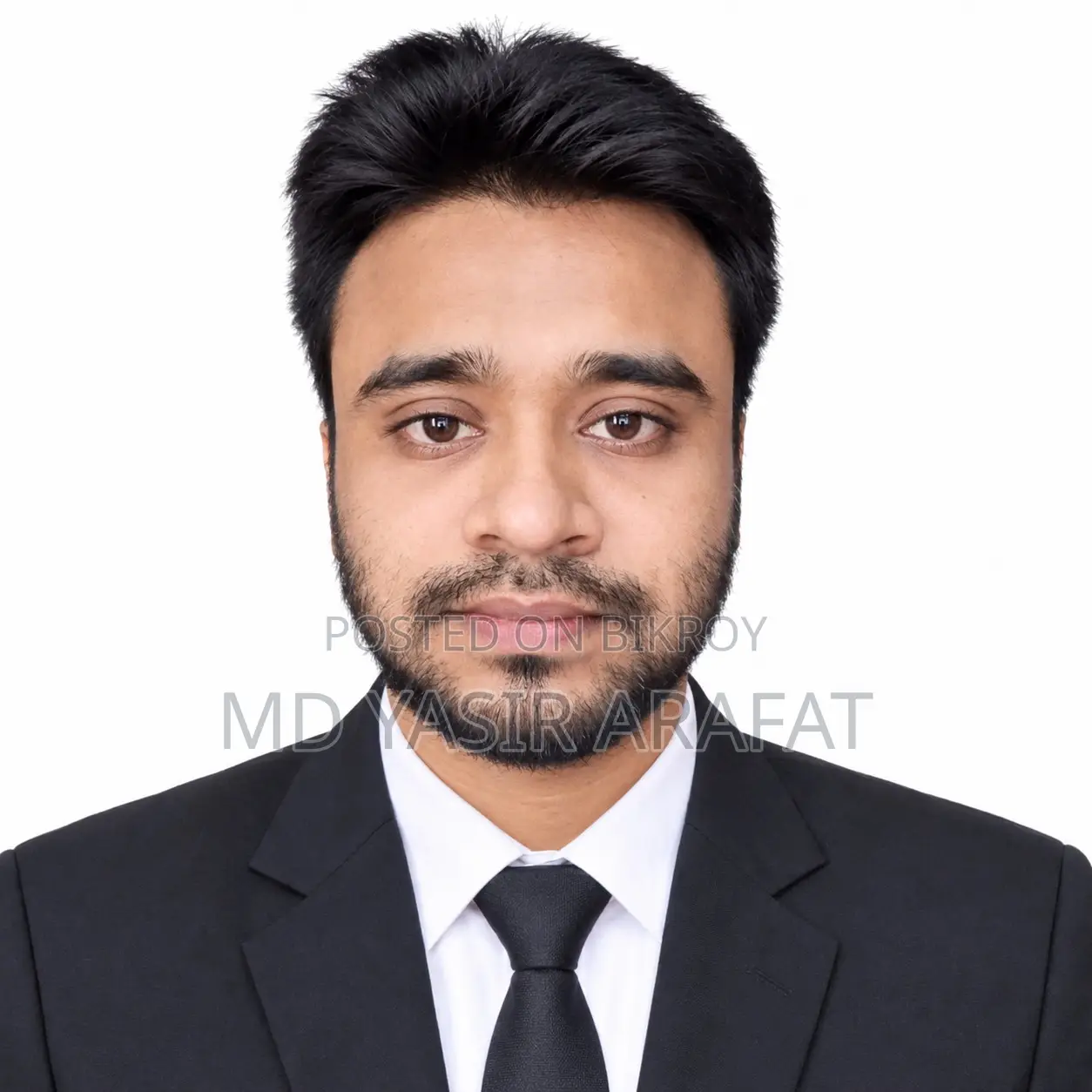 শো রুম সহকারী সুপারভাইজার।
