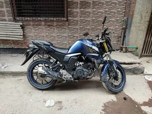 ইয়ামাহা এফজেড ২০১৮ নীল