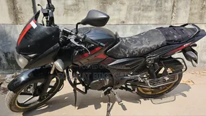 বাজাজ পালসার ১৫০ ২০১৮ কালো