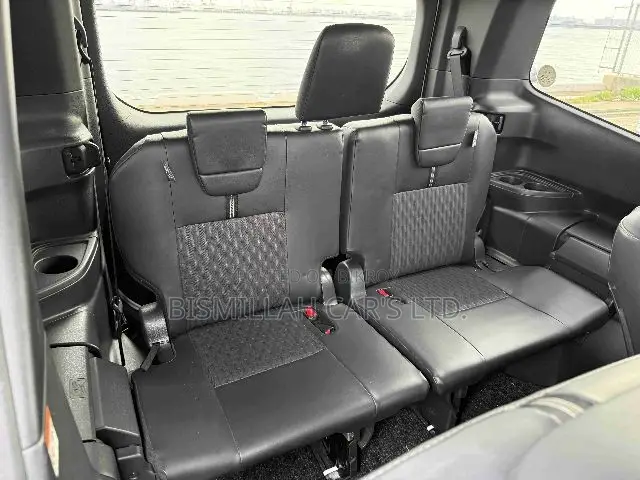 Toyota Noah 2022 Pearl