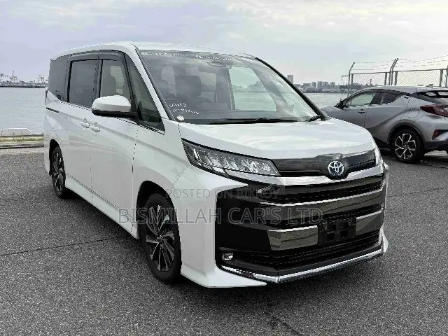 Toyota Noah 2022 Pearl