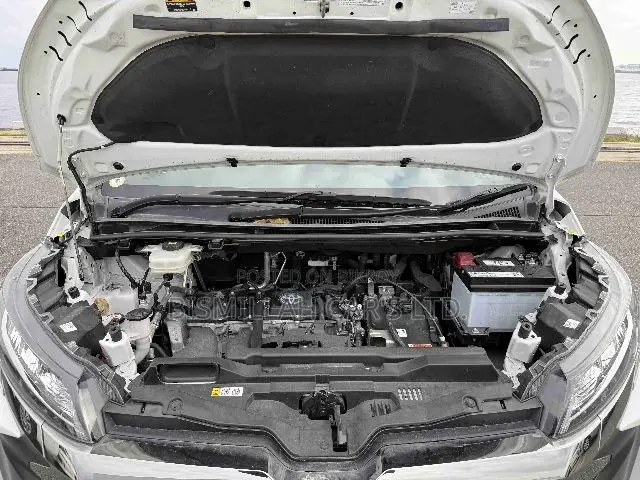 Toyota Noah 2022 Pearl