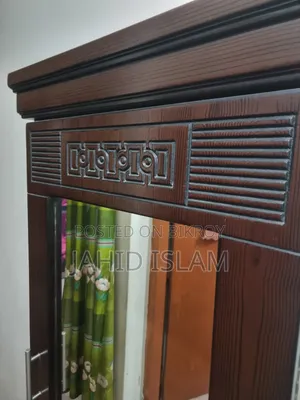 ব্যাবহার উপযোগী, ড্রেসিং টেবিল।