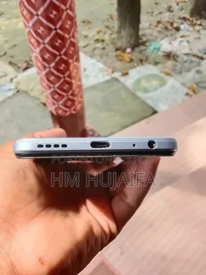 Vivo Y33s 128 GB