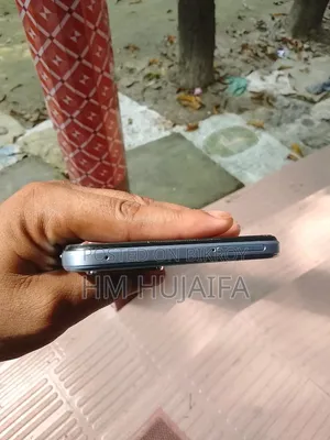 Vivo Y33s 128 GB