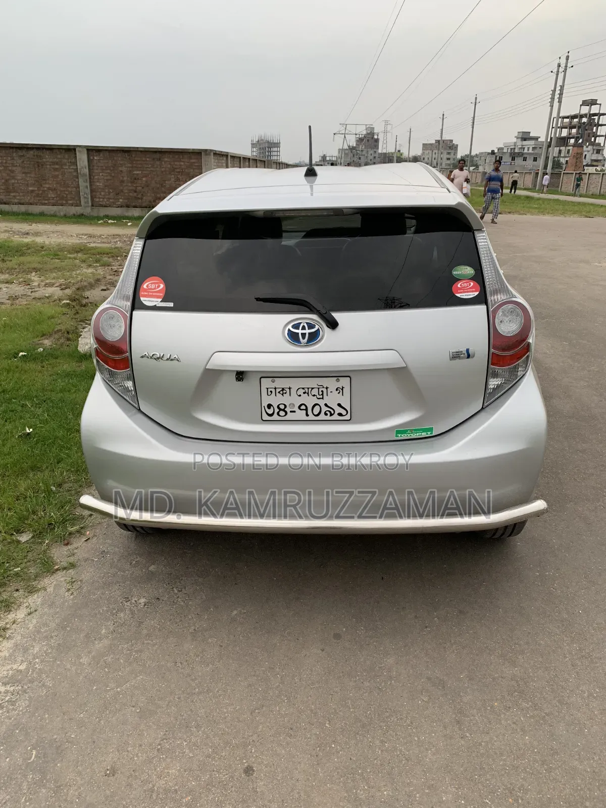 টয়োটা অ্যাকোয়া ২০১২ সিলভার