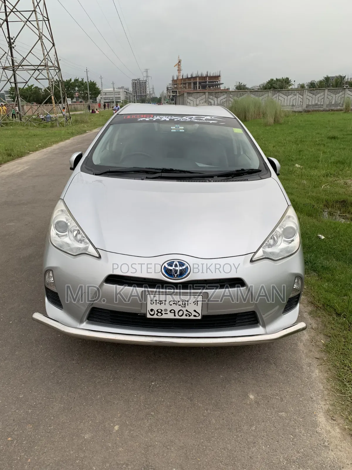 টয়োটা অ্যাকোয়া ২০১২ সিলভার