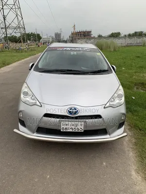 টয়োটা অ্যাকোয়া ২০১২ সিলভার
