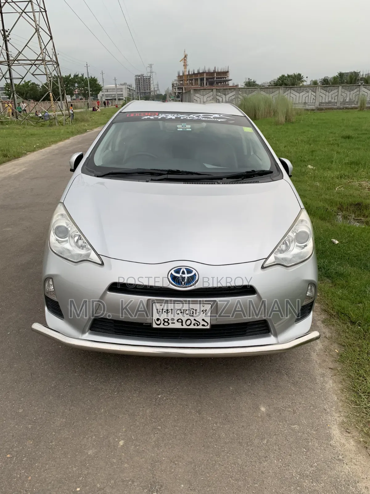 টয়োটা অ্যাকোয়া ২০১২ সিলভার