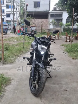ইয়ামাহা এফজেডএস ভি২ ২০২৬ কালো