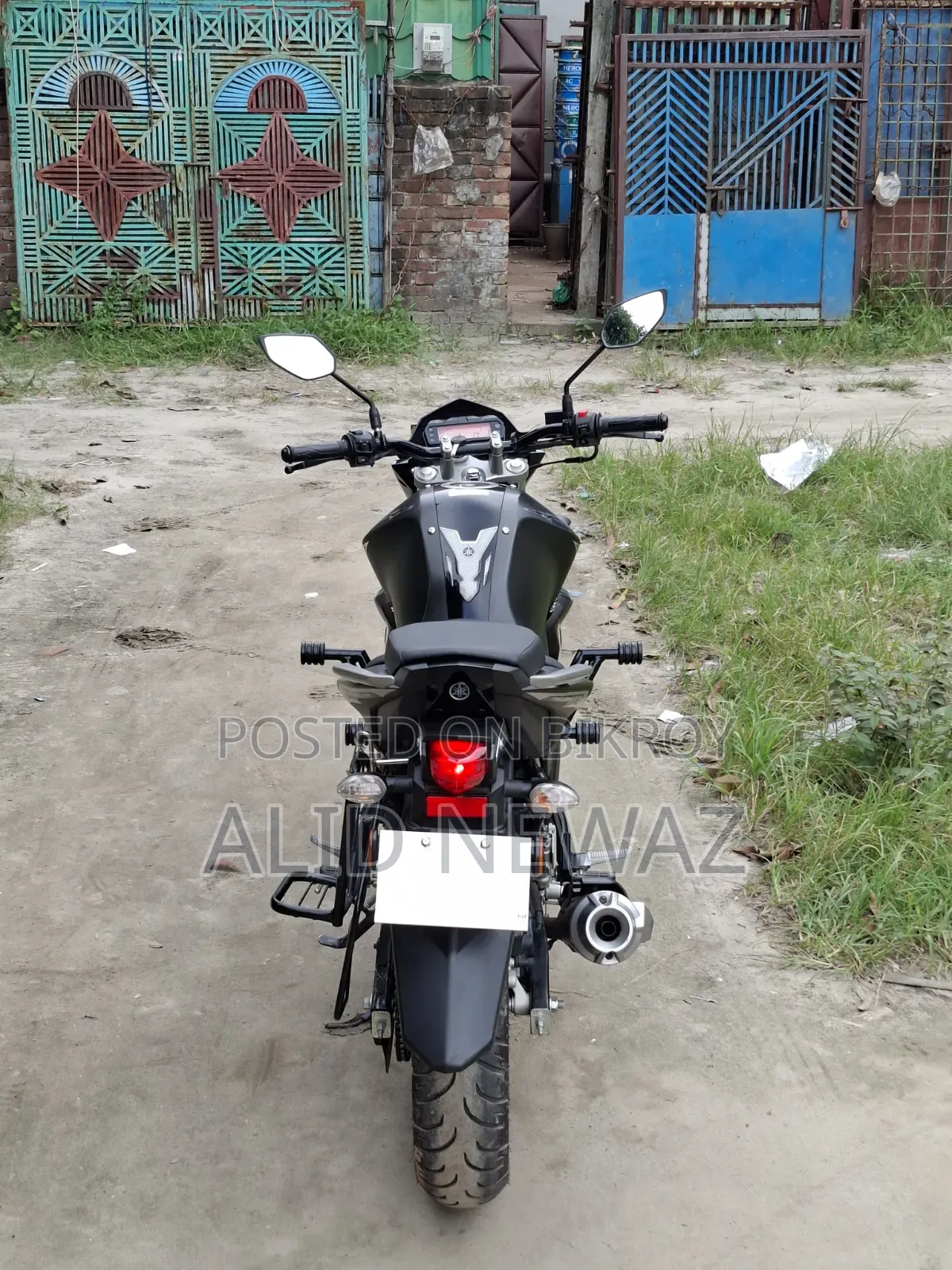 ইয়ামাহা এফজেডএস ভি২ ২০২৬ কালো