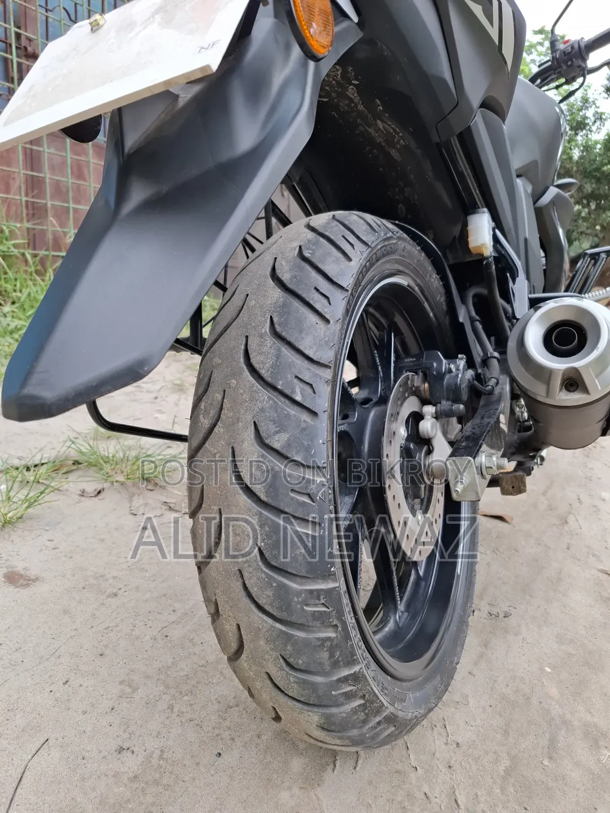 ইয়ামাহা এফজেডএস ভি২ ২০২৬ কালো