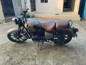 Royal Enfield Classic 350 2025
