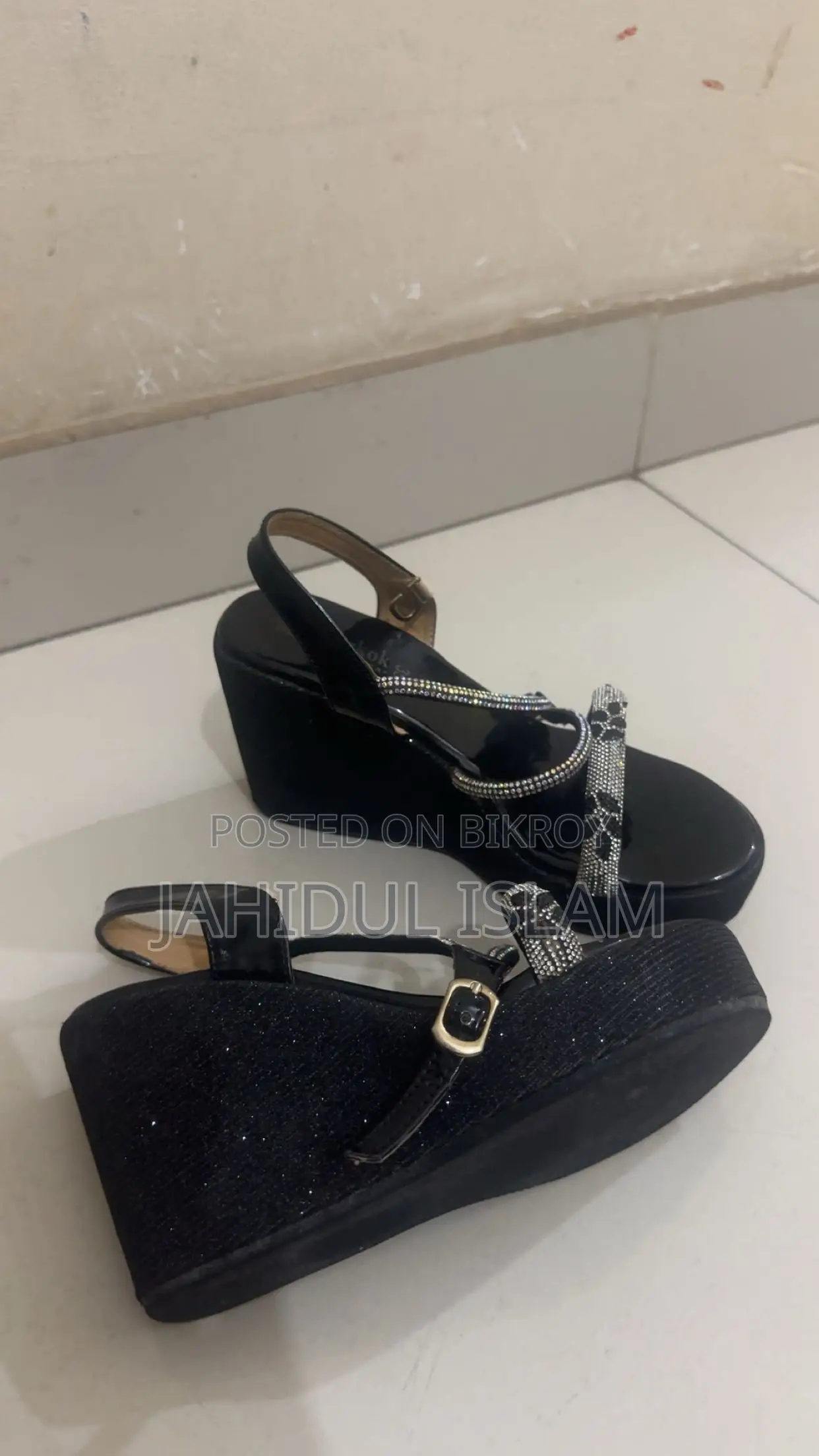 Shoes sell