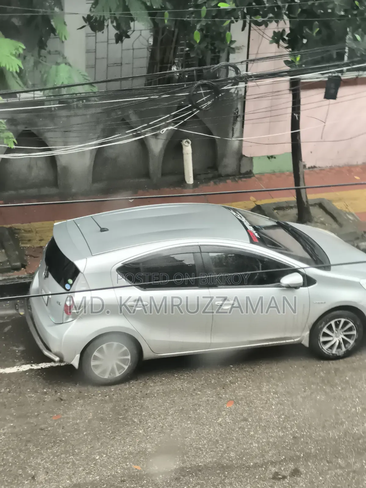 টয়োটা অ্যাকোয়া ২০১২ সিলভার