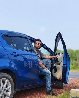 Toyota Aqua 2012 Blue
