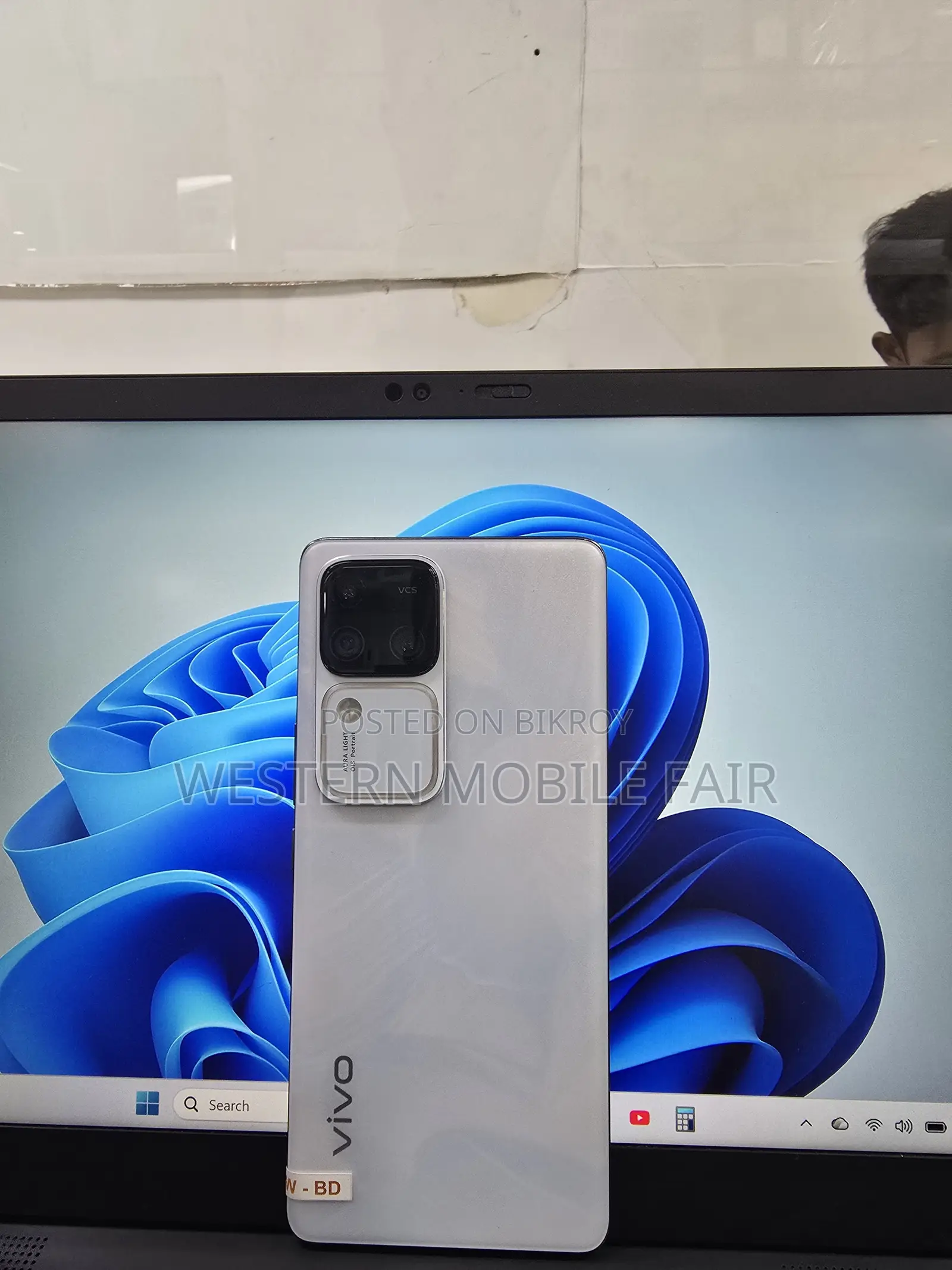 Vivo V30 Pro 256 GB Silver