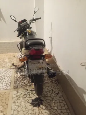 টিভিএস মেট্রো ২০১৮ কালো