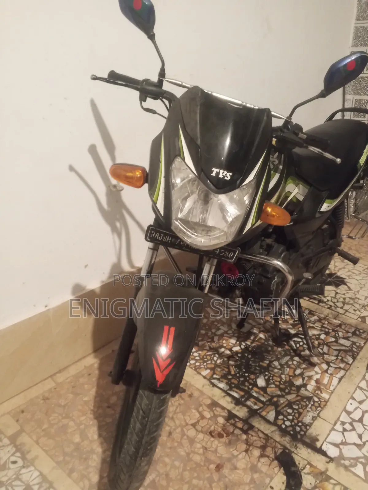 টিভিএস মেট্রো ২০১৮ কালো