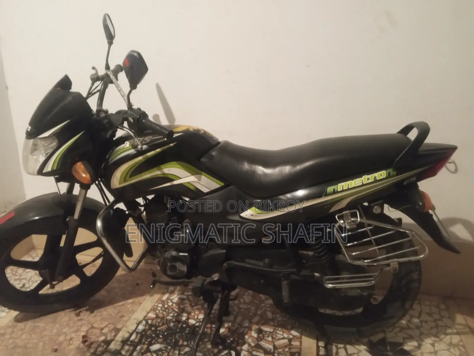 টিভিএস মেট্রো ২০১৮ কালো
